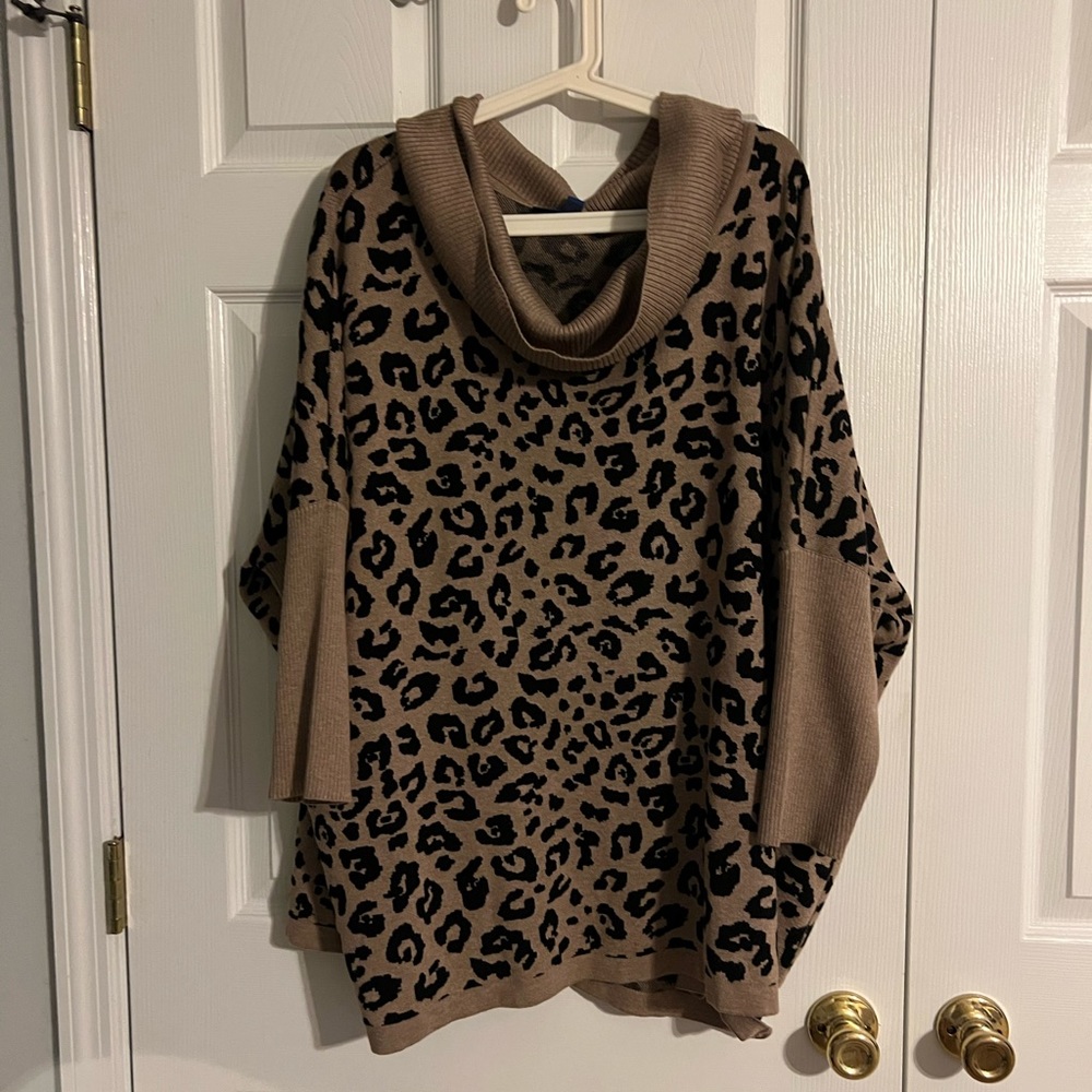 Cowl neck 3/4 sleeve sweater. So cute on!! Size XL